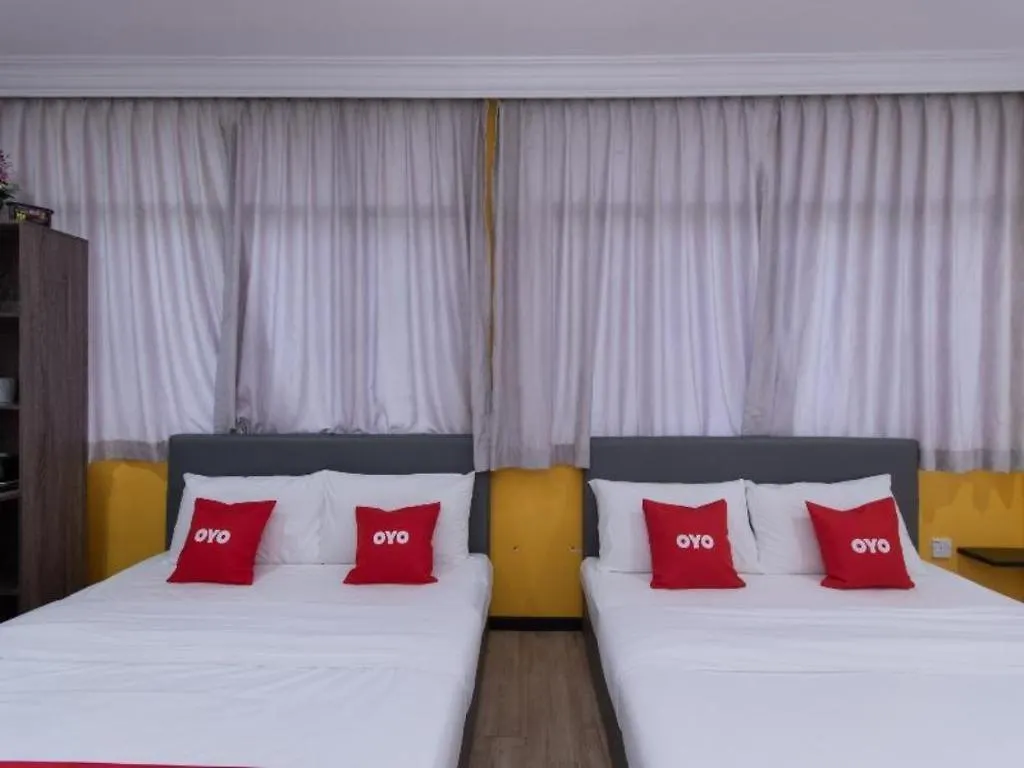 Oyo 89398 Doorbellz Otel Kota Kinabalu Malezya