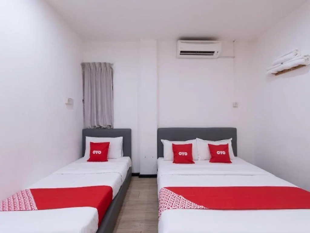Oyo 89398 Doorbellz Otel Kota Kinabalu