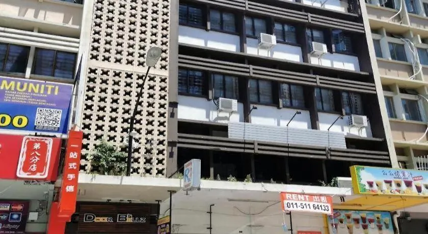 Oyo 89398 Doorbellz Otel Kota Kinabalu