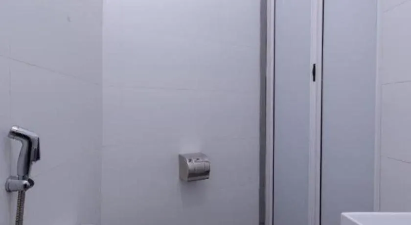**  Oyo 89398 Doorbellz Otel Kota Kinabalu Malezya