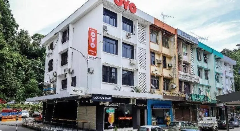 Oyo 89398 Doorbellz Otel Kota Kinabalu