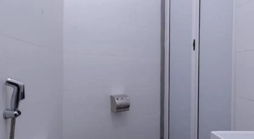 מלון קוטה קינבלו Oyo 89398 Doorbellz 2*,  מלזיה